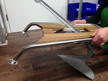 Bugspriet mit Bugrolle und Wippe