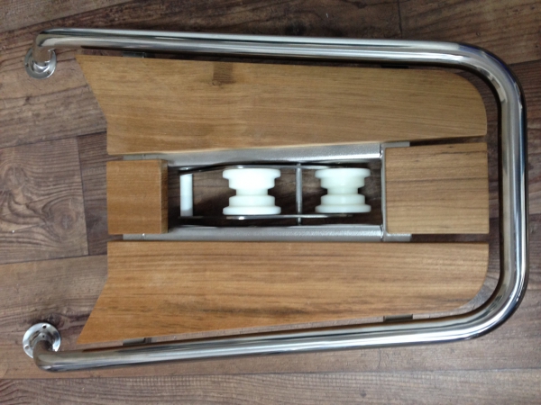 Bugspriet mit Bugrolle und Wippe