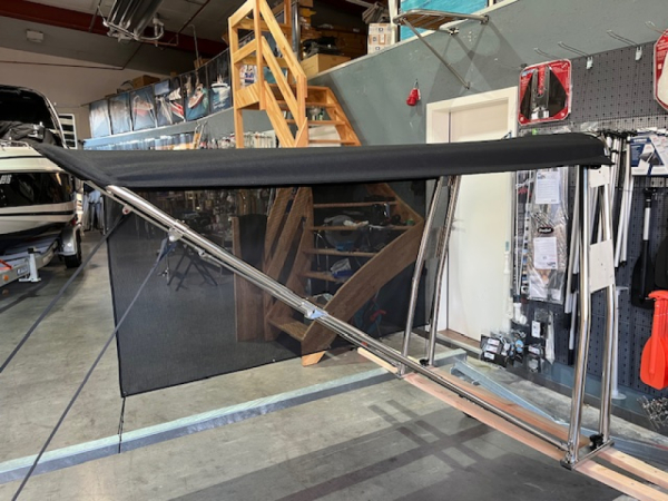 Bimini für Geräteträger "Motorboot" Stoff aus Sunbrella