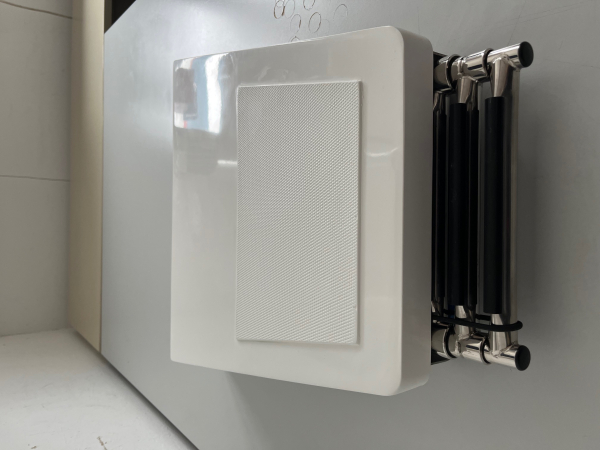 Badeplattform aus GFK für Motor-und Segelboote mit 3-stufiger Badeleiter