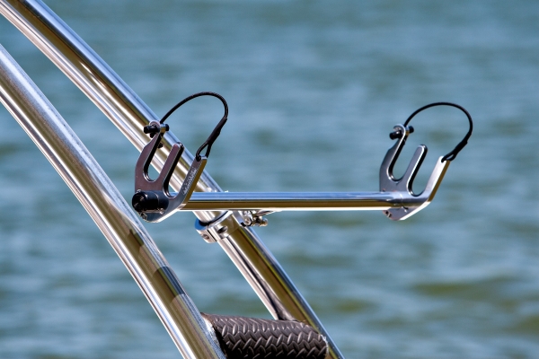 Monster Tower Wasserski Rack