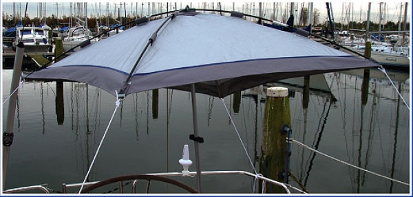 Bootsschirm mit Standfuss 137x137cm