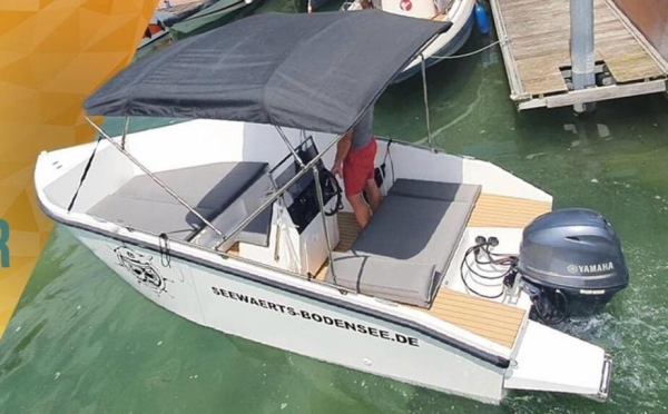 Badeplattform aus GFK für Motor-und Segelboote